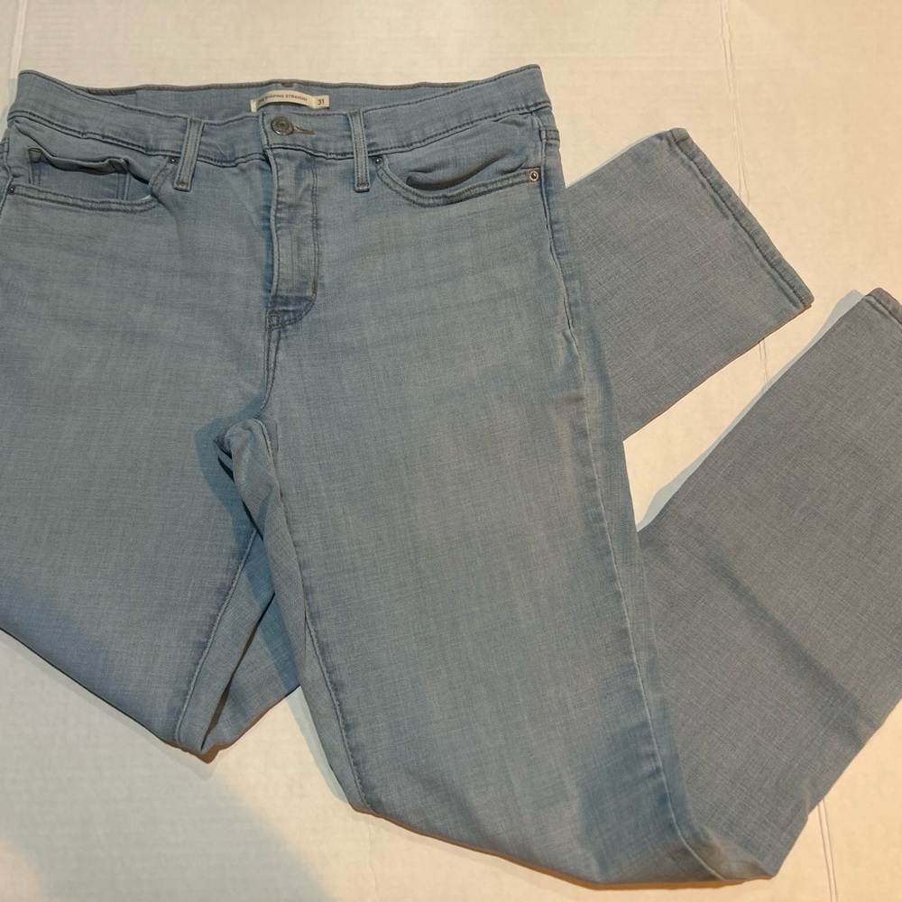 Levi's Modern Straight Leg Shaping Jeans Light Was Size 31‎ High Waist EUC Denim